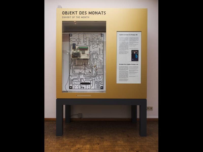 Die_goldene_Vitrine
